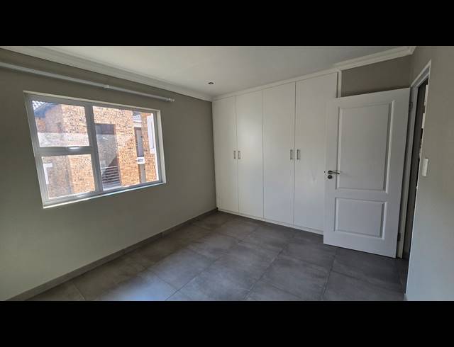 2 BEDROOM SECTIONAL TITLE FOR SALE IN NORTON SMALL FARMS